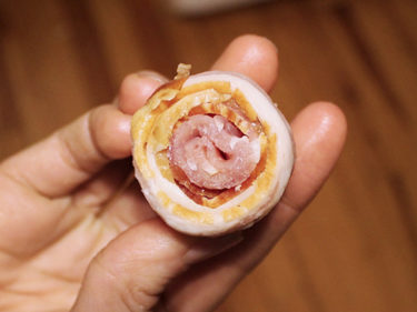 bacon roses rolled up